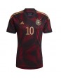 Tyskland Serge Gnabry #10 Replika Borta Kläder VM 2022 Kortärmad
